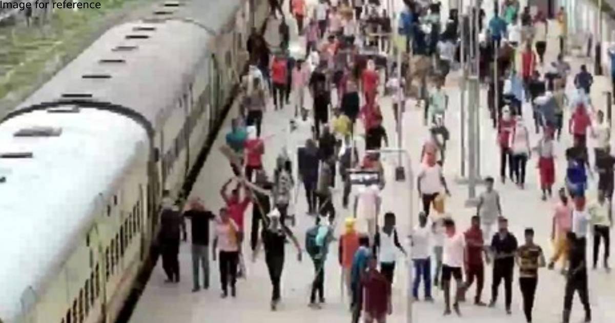 Mob vandalises train in UP's Ballia during protest over Agnipath scheme